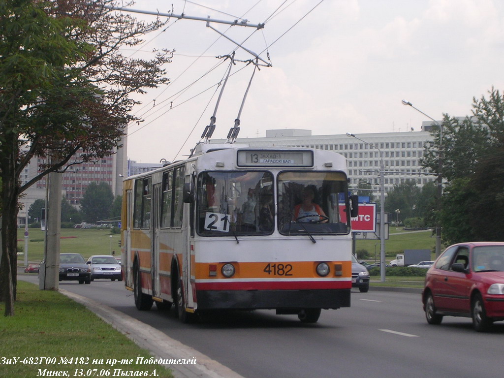 Минск, ЗиУ-682Г [Г00] № 4182; Минск — Закрытые троллейбусные линии