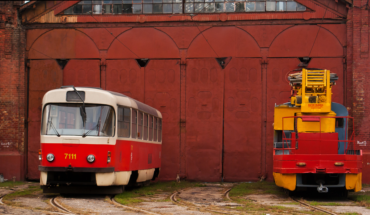 Odesa, Tatra T3SUCS # 7111; Odesa, Tatra T3SU (2-door) # В-1