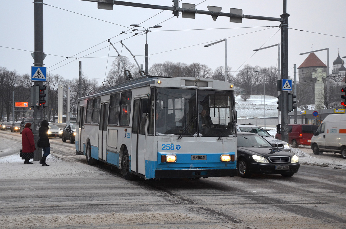 Tallinn, Škoda 14Tr02/6 N°. 258