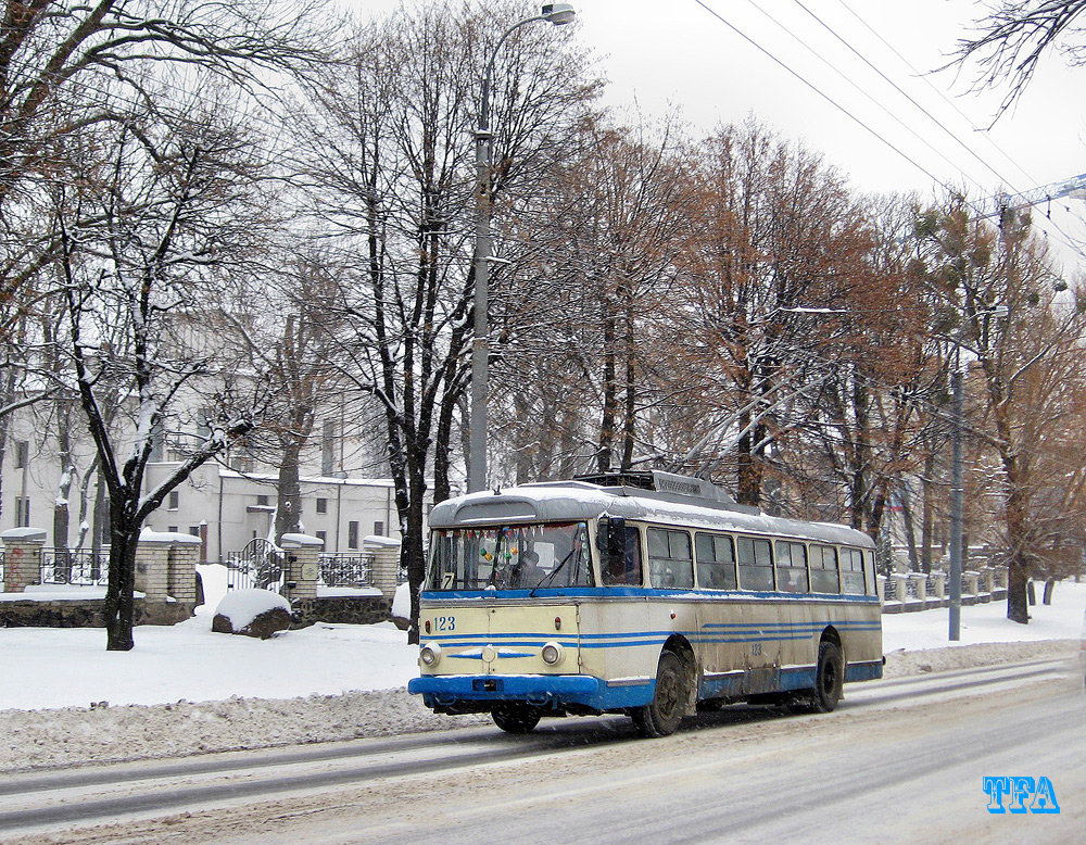 Ровно, Škoda 9TrH29 № 123