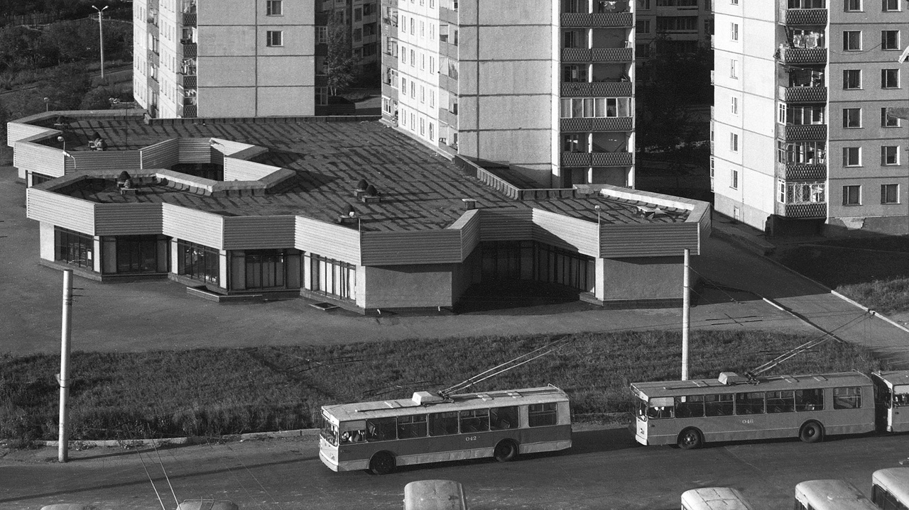 Novokuibõševsk, ZiU-682V [V00] № 042; Novokuibõševsk, ZiU-682V [V00] № 046; Novokuibõševsk — Old Photos; Novokuibõševsk — Terminal stations