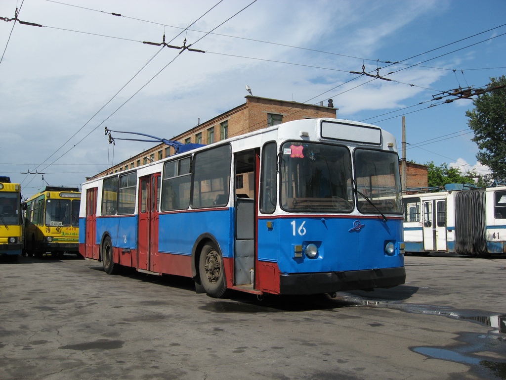 Poltava, ZiU-682G [G00] č. 16