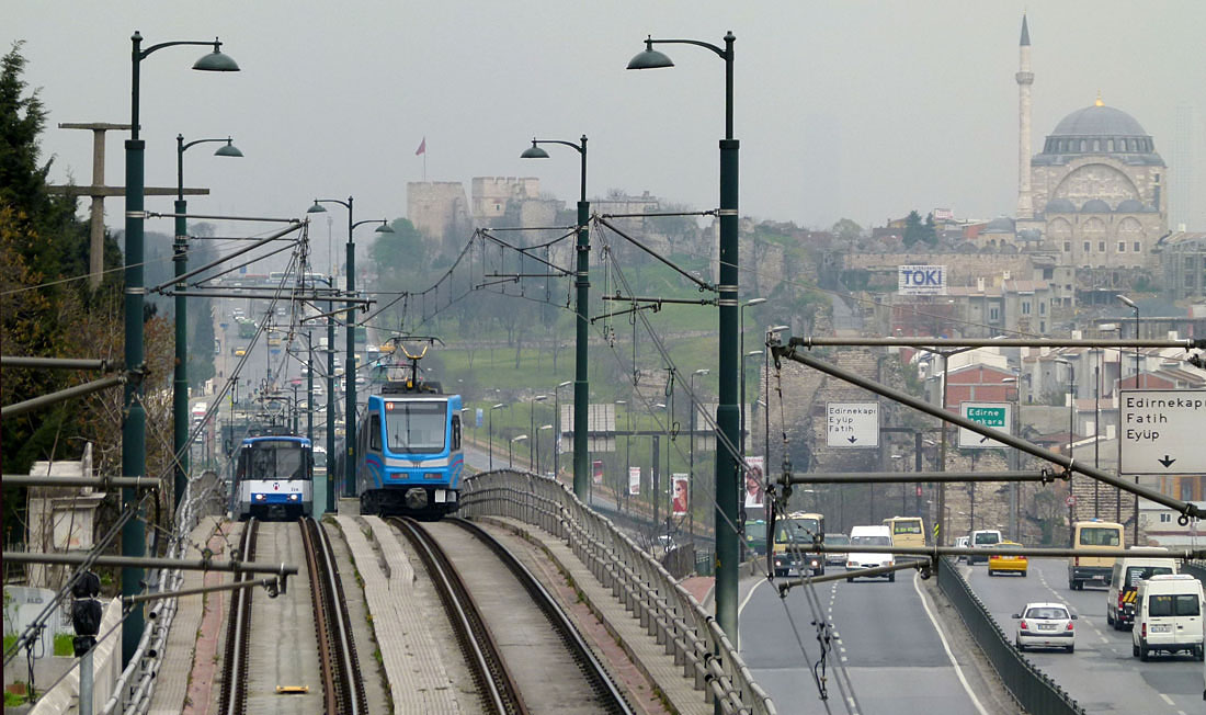 Стамбул — Линия скоростного трамвая T4 (Topkapı — Mescid-i Selam) — Разные фотографии