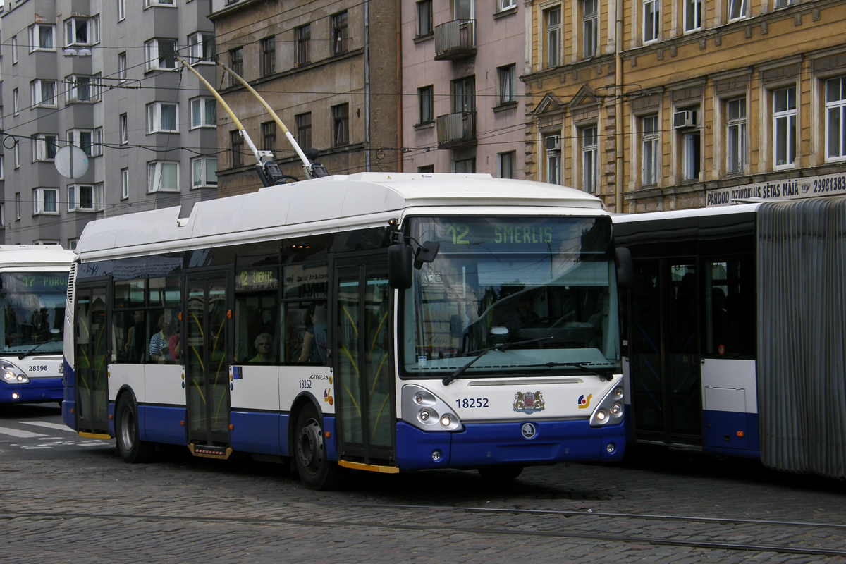 Рига, Škoda 24Tr Irisbus Citelis № 18252