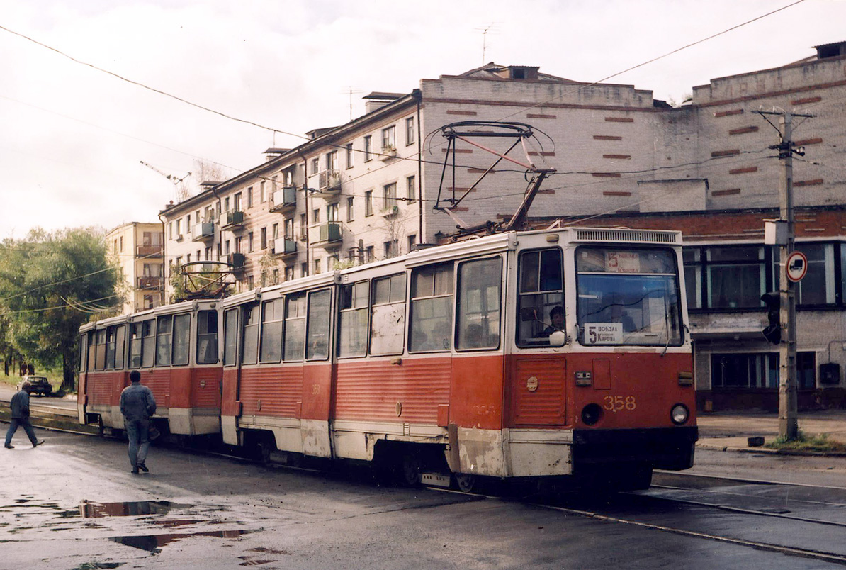 Khabarovsk, 71-605 (KTM-5M3) № 358; Khabarovsk, 71-605 (KTM-5M3) № 357