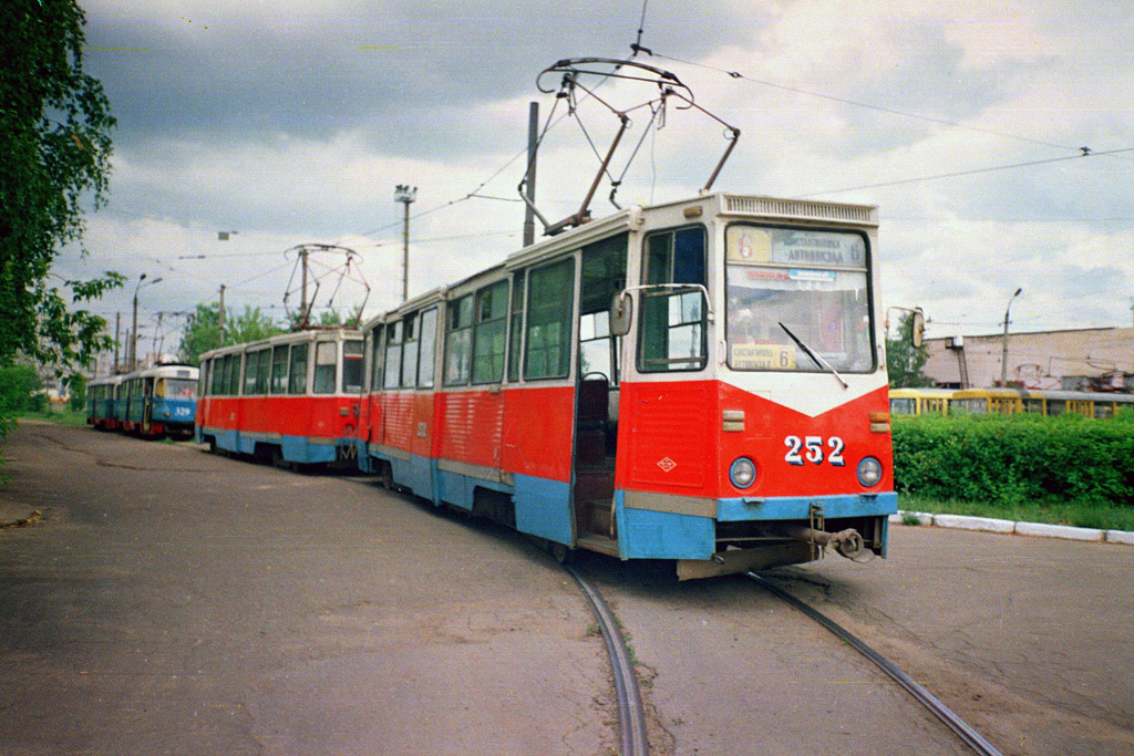 Tver, 71-605A № 252; Tver — Tver tramway in the early 2000s (2002 — 2006)
