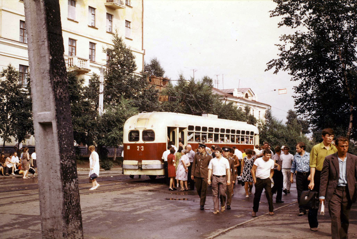 Khabarovsk, MTV-82 nr. 23; Khabarovsk — Old photos