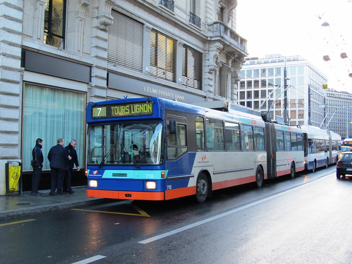 Женева, Hess SwissTrolley 1 (BGT-N) № 710
