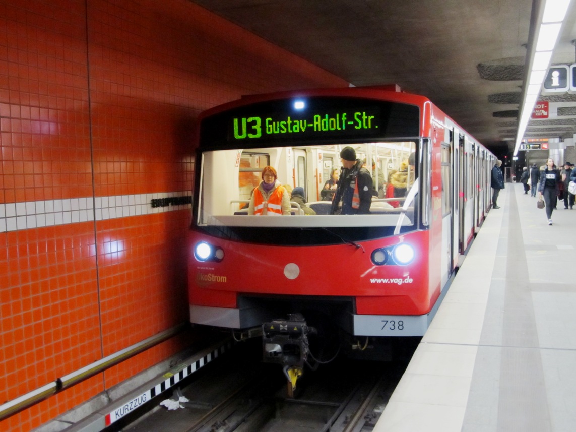 Нюрнберг, VAG-Baureihe DT3 № 738; Нюрнберг — U-Bahn — линия U2/U3