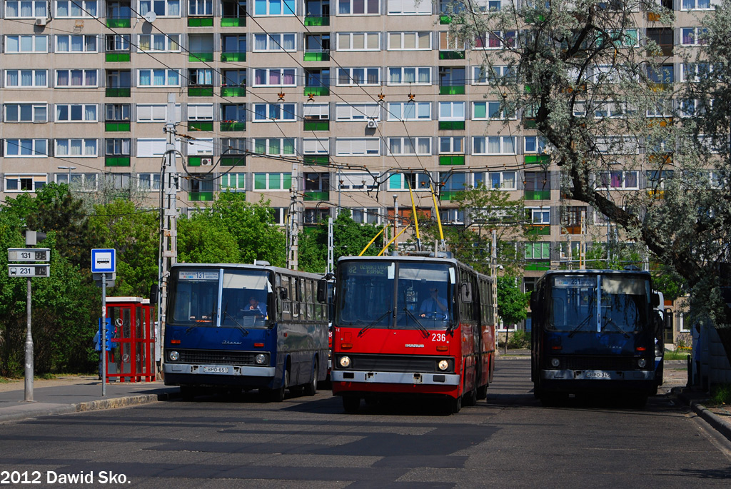 Budapest, Ikarus 280.94 Nr. 236