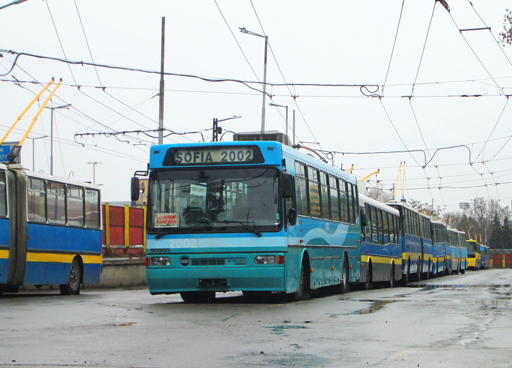 Sofia, Güleryüz Cobra GD 272 / TRAMKAR č. 2002; Sofia — Combined trolleybus and electric bus depots: [2] Nadejda