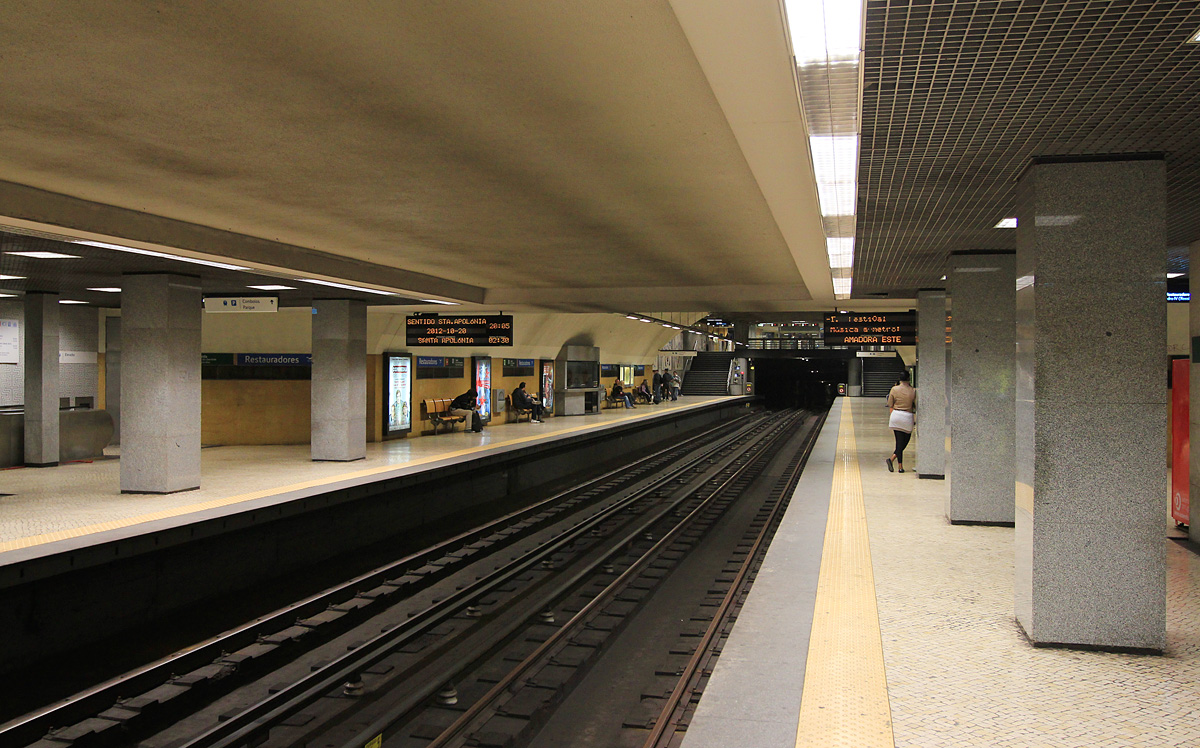 Lissabon — Metro — Linha Azul