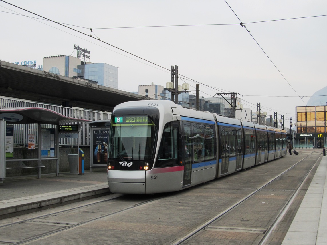 Grenoble, Alstom Citadis 402 — 6024