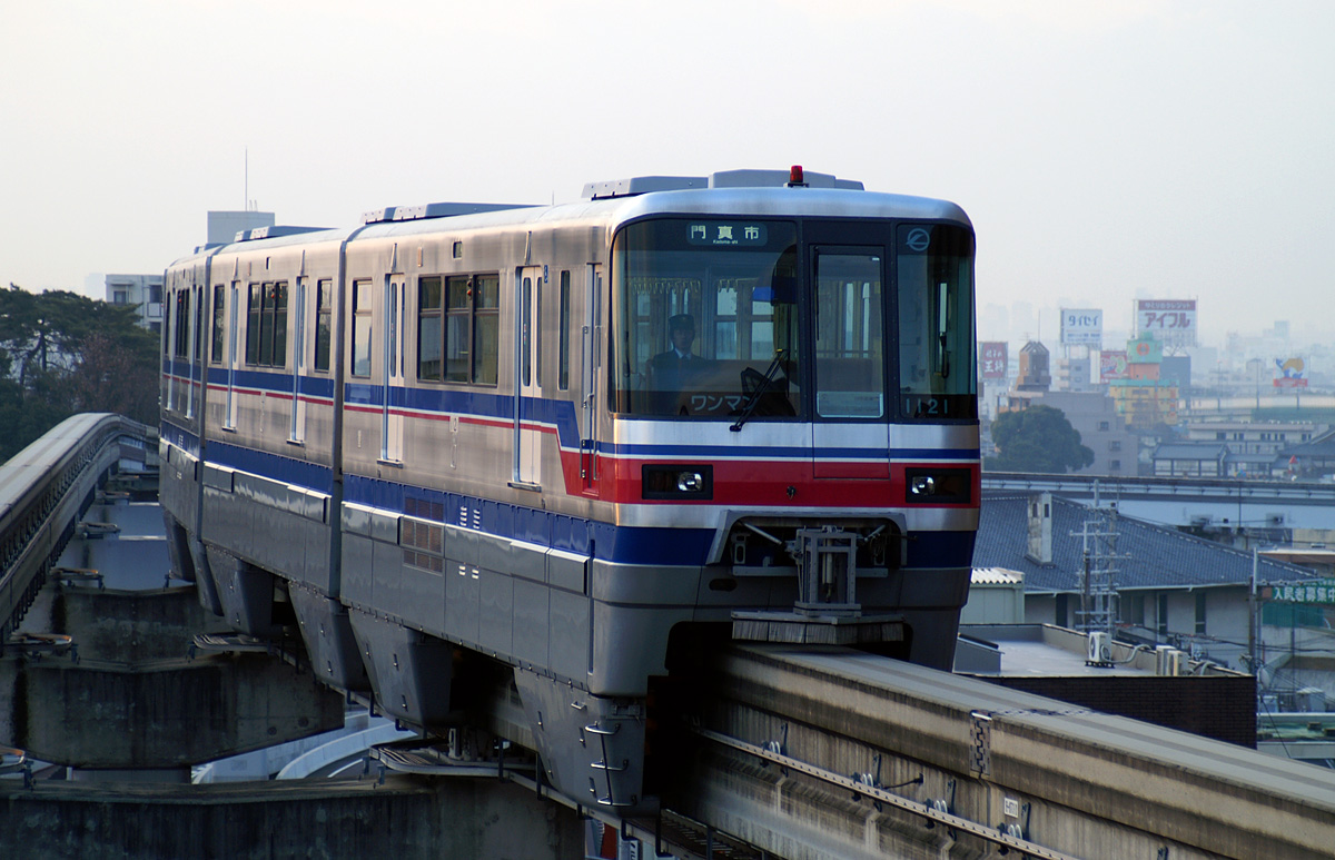 Osaka, Hitachi 1000 Series (Osaka) N°. 21F; Osaka — Monorail