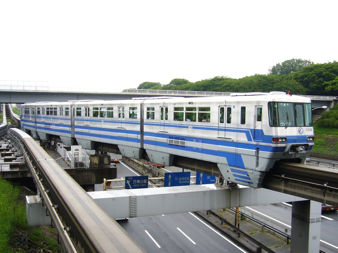 Osaka, Hitachi 1000 Series (Osaka) N°. 02F; Osaka — Monorail