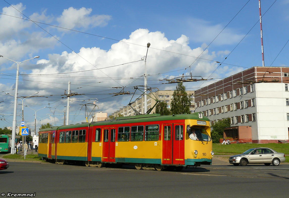 Minsk, DWM GT8-D č. 180