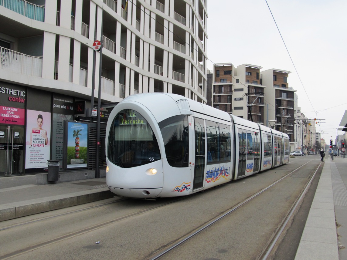 Lyon, Alstom Citadis 302 # 835