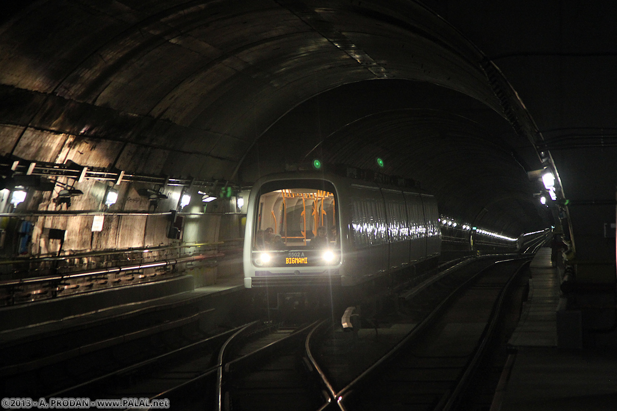 Miláno — Metro — Linea M5