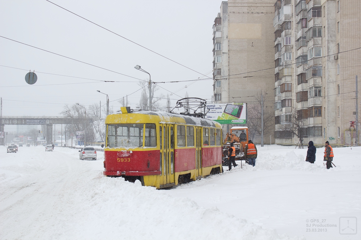 Kyiv, Tatra T3SU # 5933; Kyiv — Snowfall. 22-24th of March, 2013