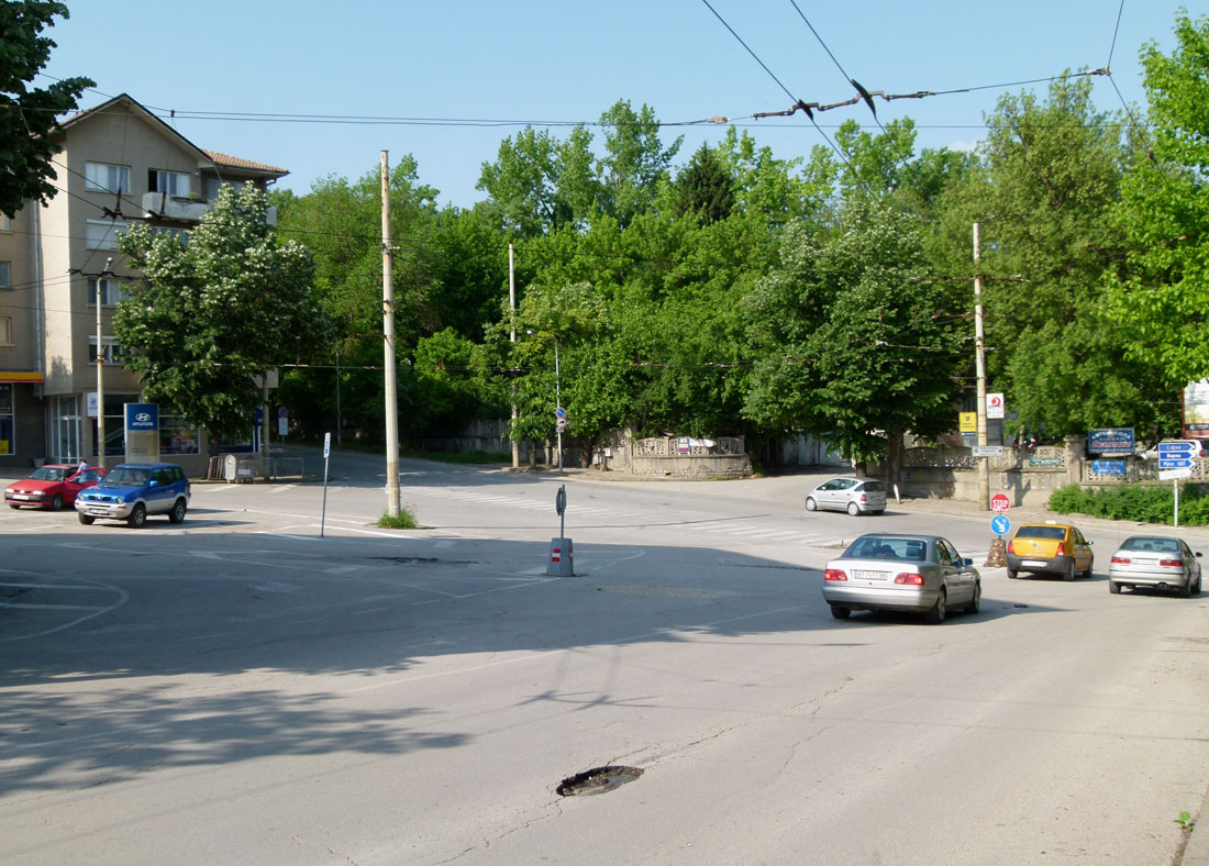 Veliko Tarnovo — Trolleybus overhead and infrastructure