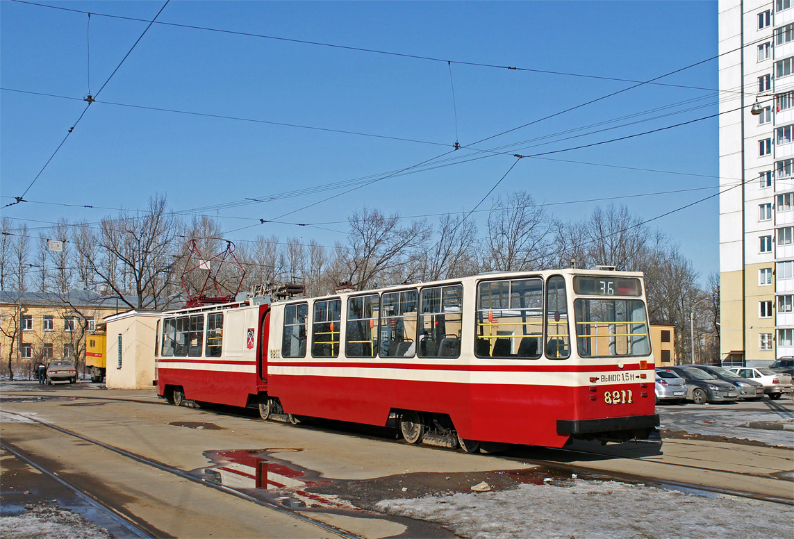 Saint-Petersburg, LVS-86K č. 8211