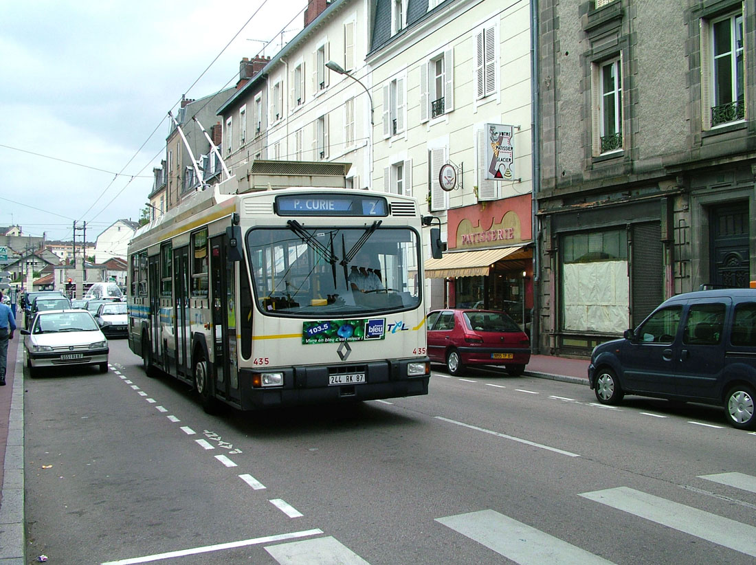 Limoges, Renault ER100 nr. 435