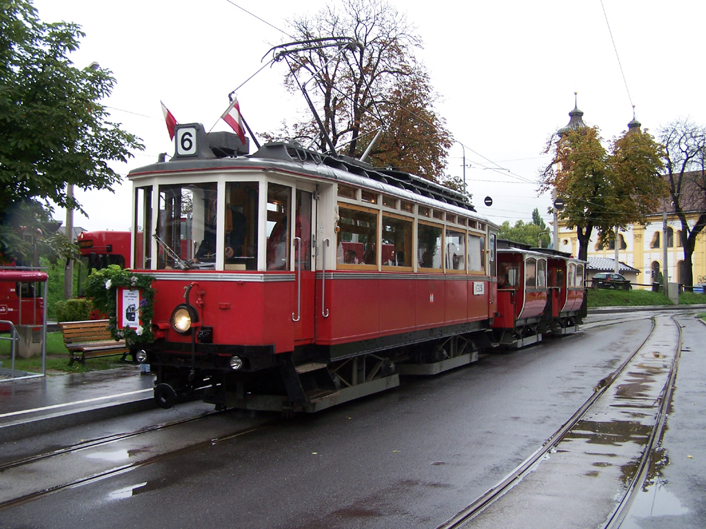 Инсбрук, Четырёхосный моторный Graz № 2; Инсбрук — 100 Jahre Haller Triebwagen