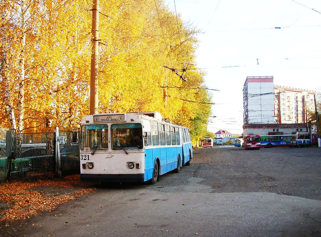 Tomsk, ZiU-683V01 nr. 321