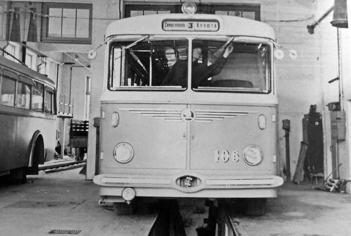 Крымский троллейбус, Škoda 8Tr8 № 106; Крымский троллейбус — Исторические фотографии (1959 — 2000)