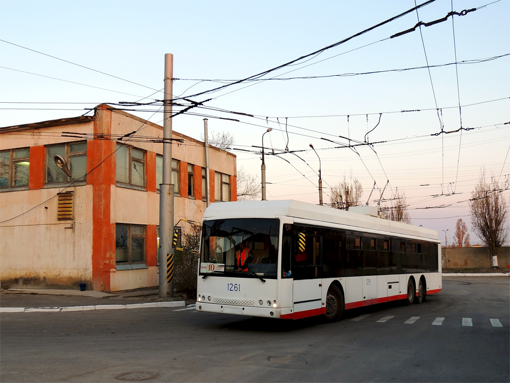 Volgograda, Volzhanin-VETA-6272 № 1261; Volgograda — Depots: [1] Trolleybus depot # 1