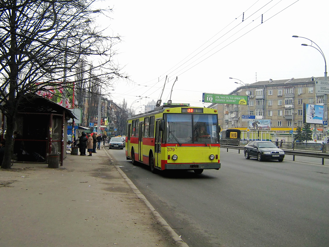 Kyjev, Škoda 14Tr02/6 č. 379