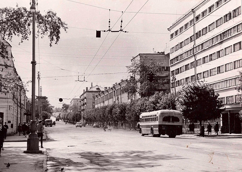 Jekaterinburgas, MTB-82D nr. 18; Jekaterinburgas — Historical photos