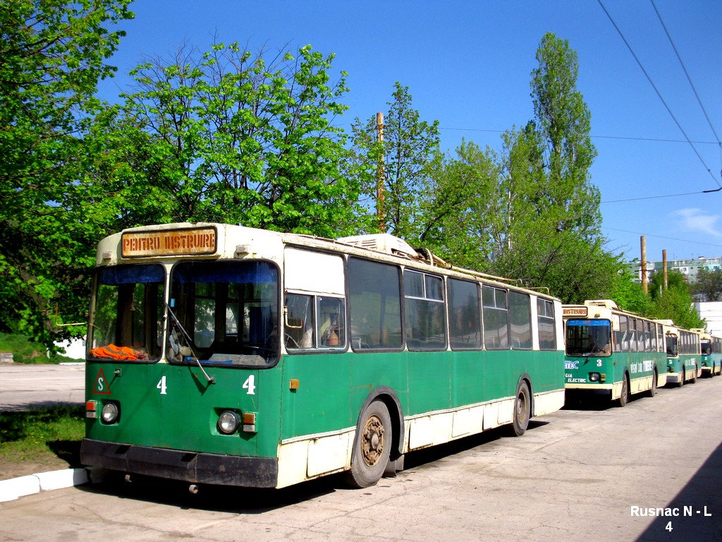 基希訥烏, ZiU-682V [V00] # 4; 基希訥烏 — Trolleybus depot # 3