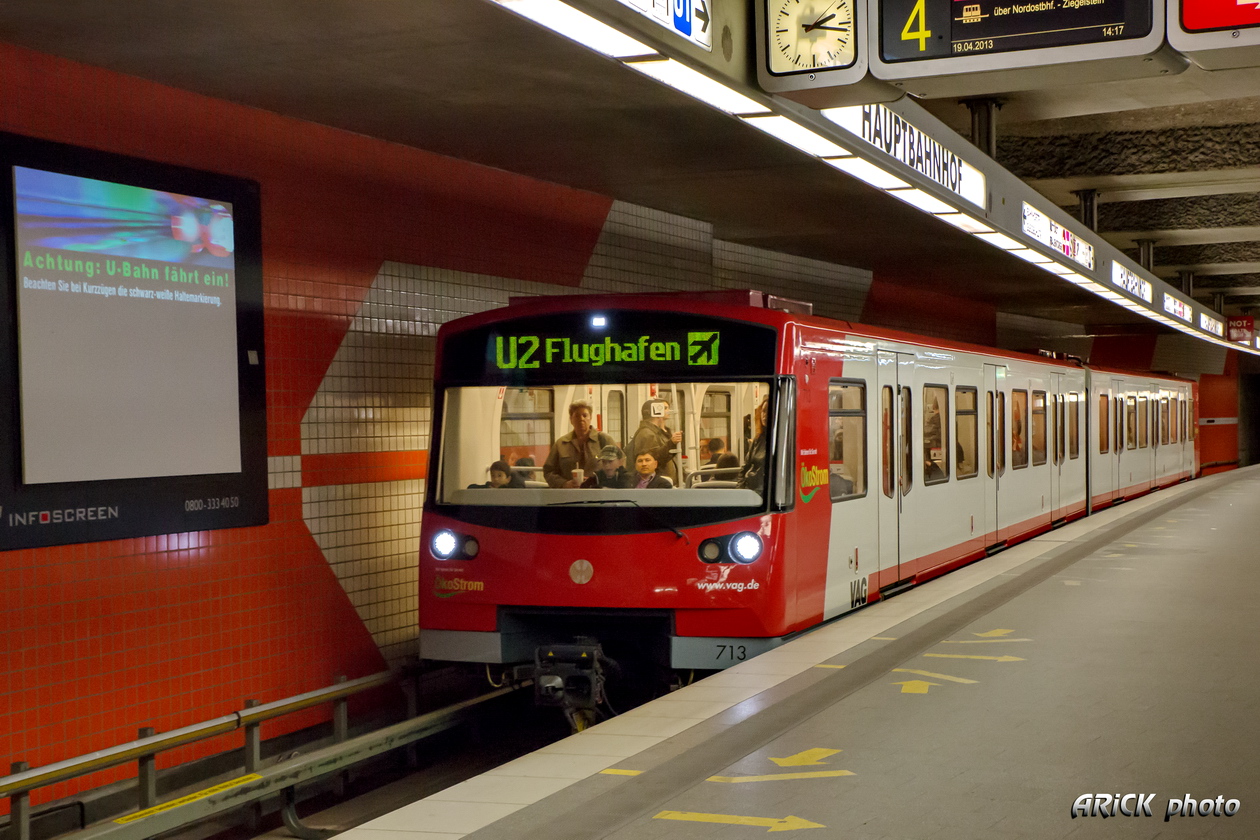 Нюрнберг, VAG-Baureihe DT3 № 713; Нюрнберг — U-Bahn — линия U2/U3