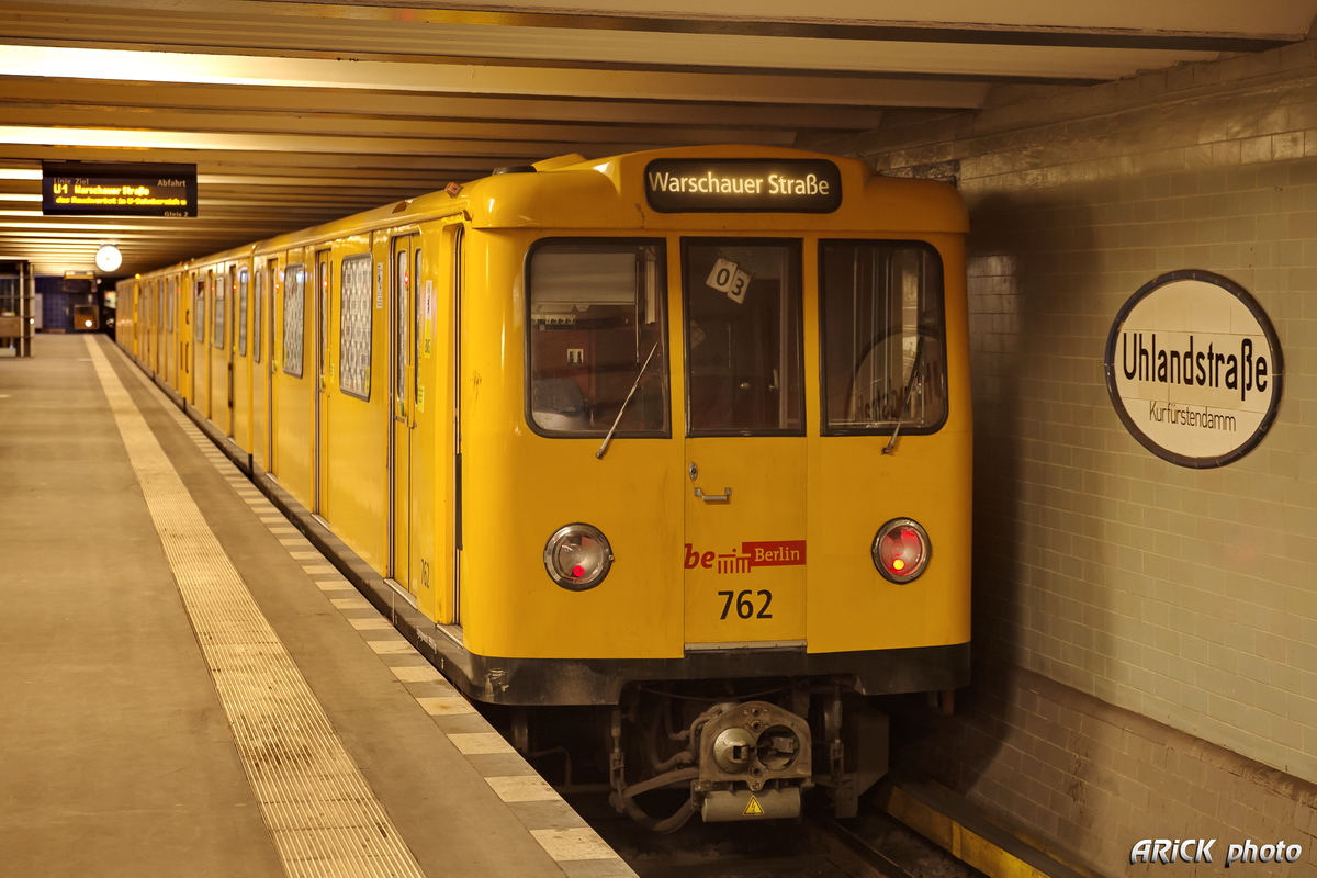 Берлин, BVG A3L71 № 762; Берлин — U-Bahn — линия U1
