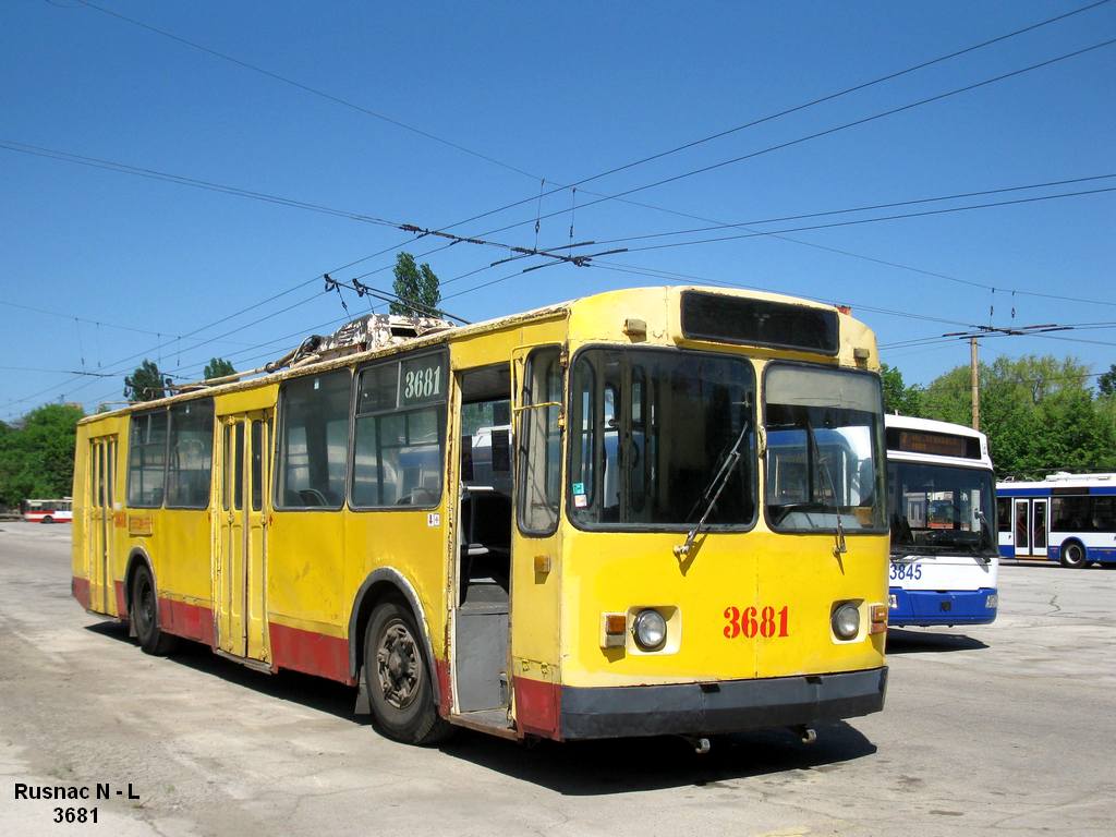 Chișinău, ZiU-682V [V00] # 3681; Chișinău — Trolleybus depot # 3