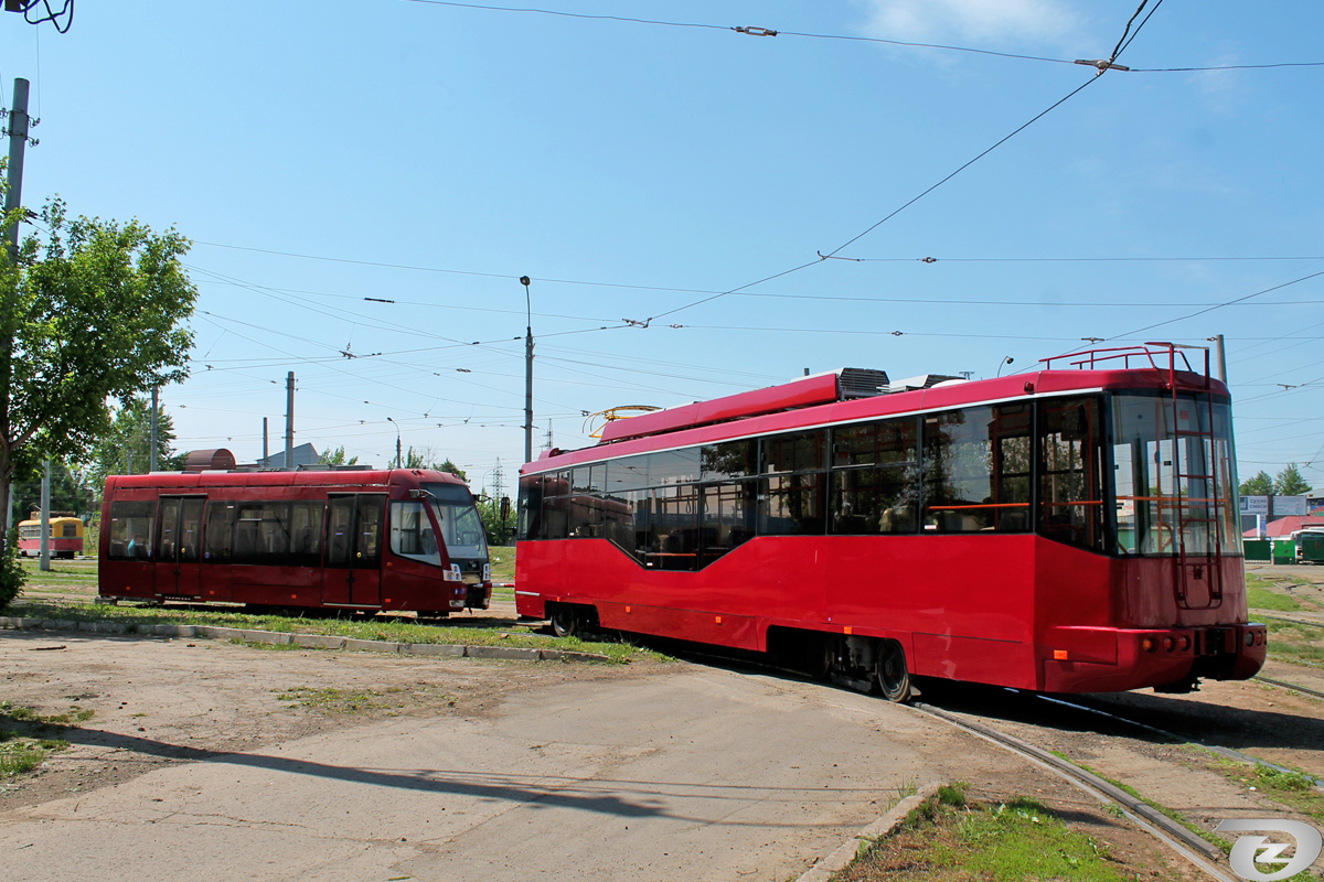 Kazan, BKM 84300M Nr 1301; Kazan, BKM 62103 Nr 1320