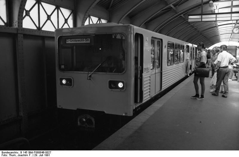 Берлин, BVG GII № 135 884; Берлин — U-Bahn — линия U2