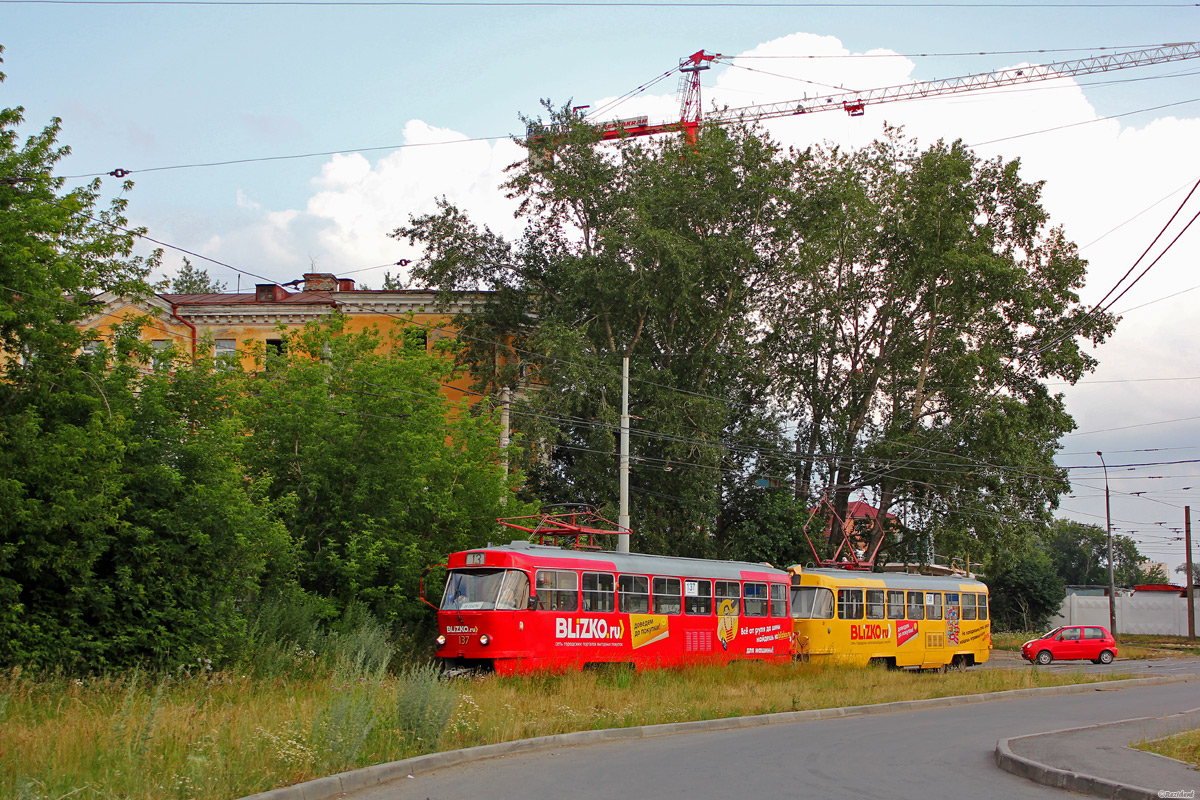 Yekaterinburg, Tatra T3SU nr. 137; Yekaterinburg, Tatra T3SU nr. 138