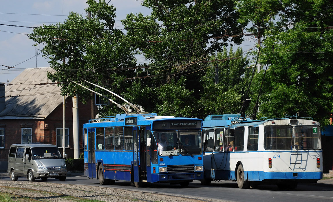 Таганрог, DAF Den Oudsten B79T-KM560 / Kiepe № 0166