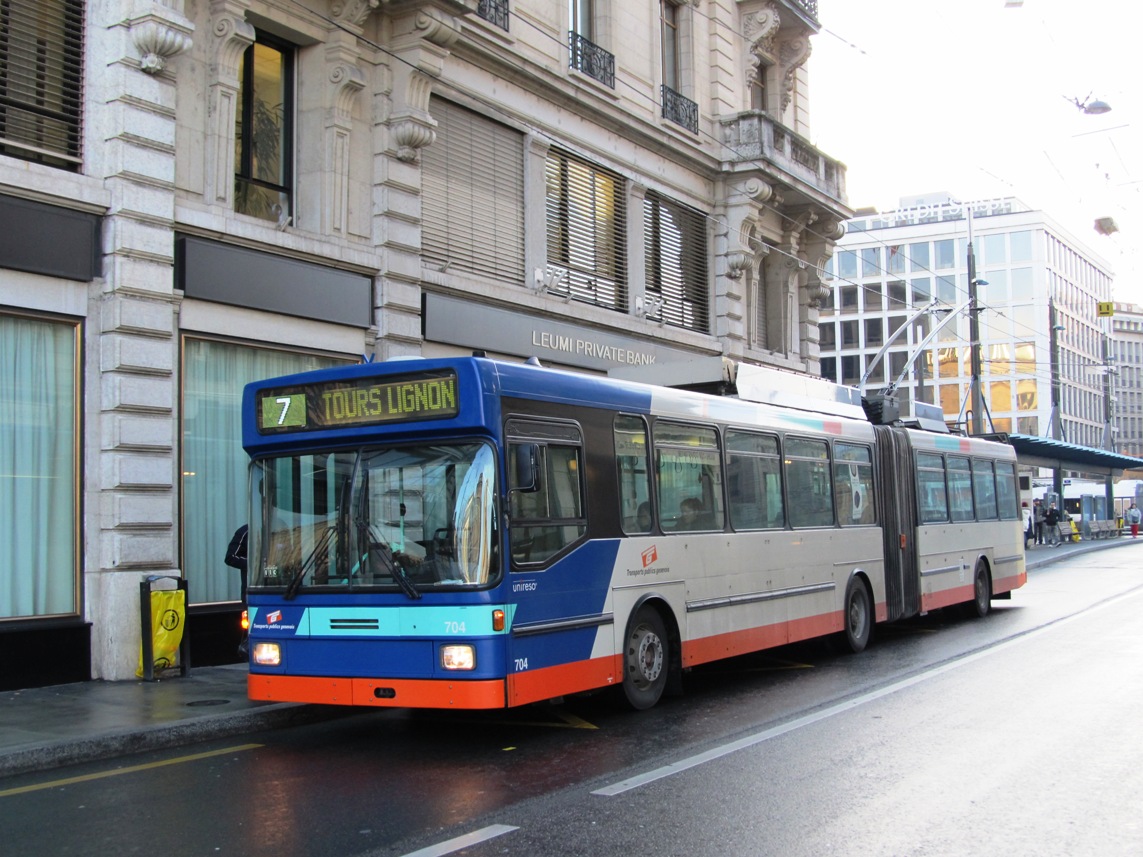 Женева, Hess SwissTrolley 1 (BGT-N) № 704
