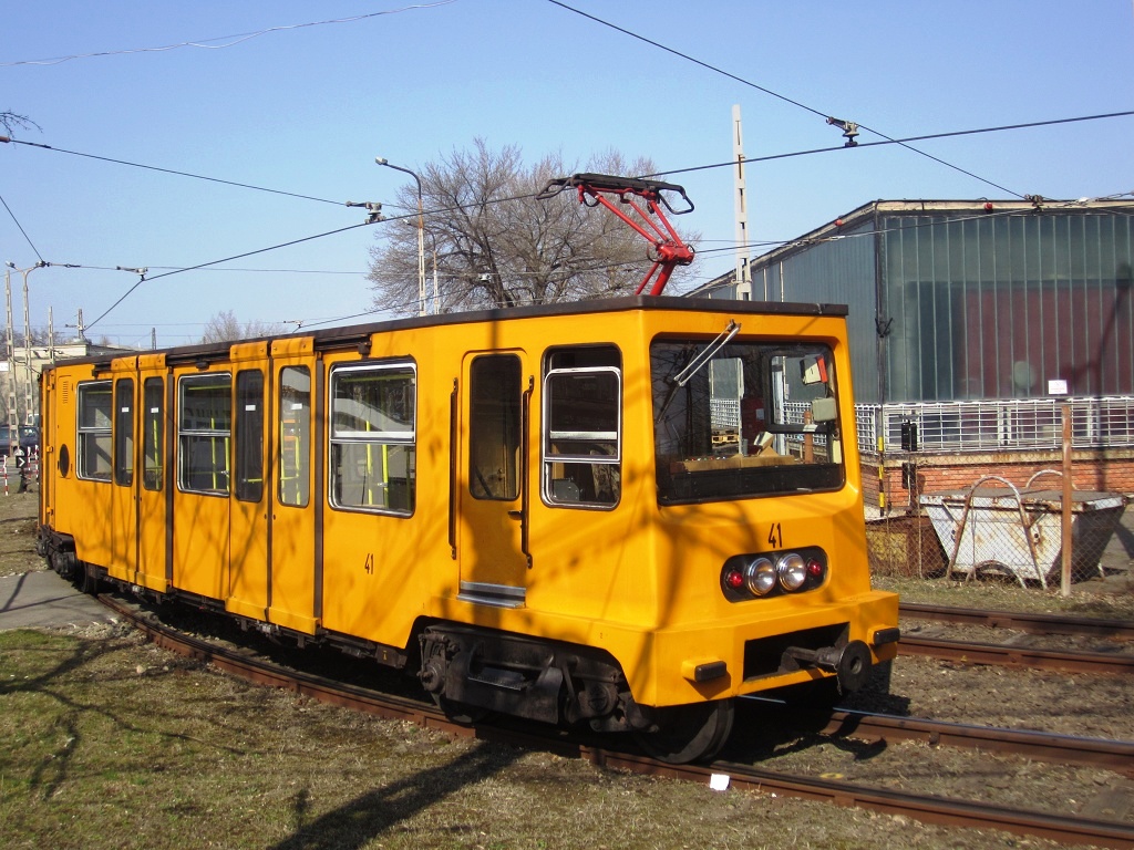 Будапешт, Ganz-MÁVAG MillFAV № 41; Будапешт — Подземная железная дорога Тысячелетия (M1); Будапешт — Трамвайные депо
