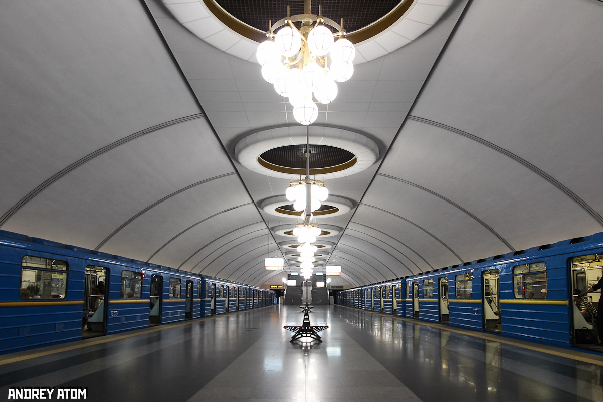 Киев — Метрополитен — Оболонско-Теремковская линия
