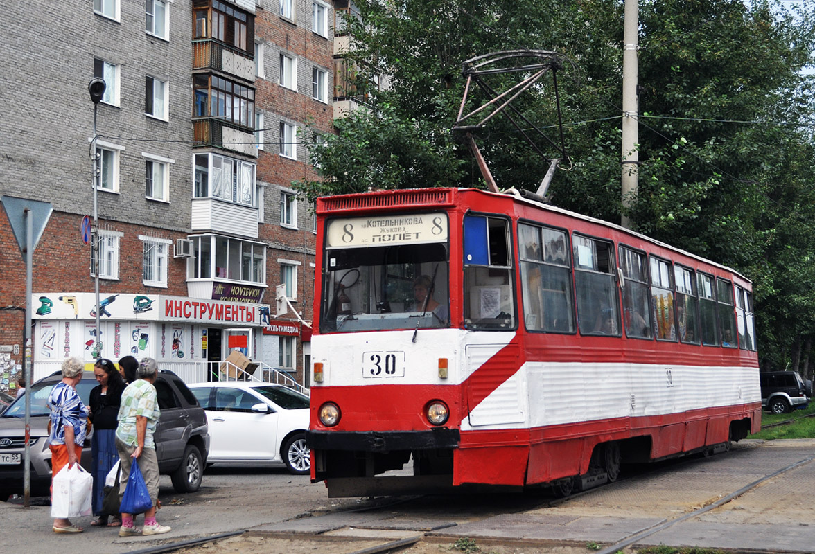 Трамвай 15 время. Трамвай Омск. КТМ-5мз в Омске.