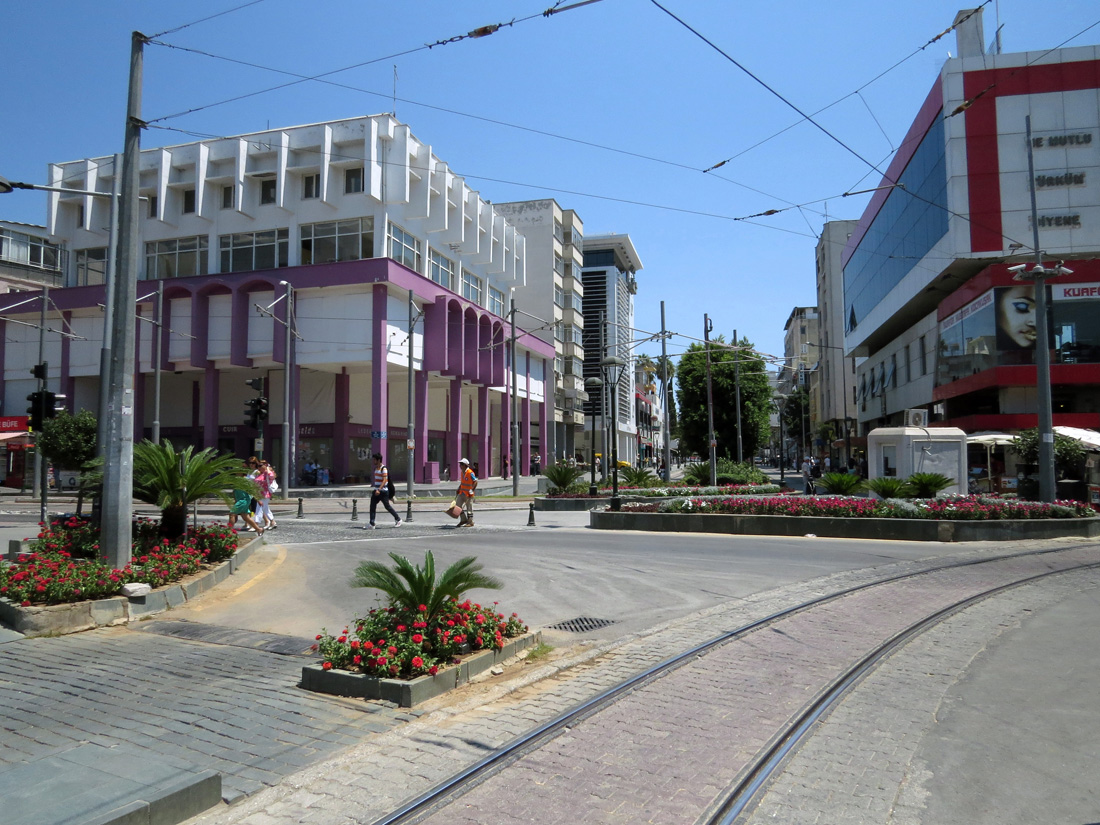 Antalija — Lines and Infrastructure — nostaljik tram; Antalija — Lines and Infrastructure — light rail tram