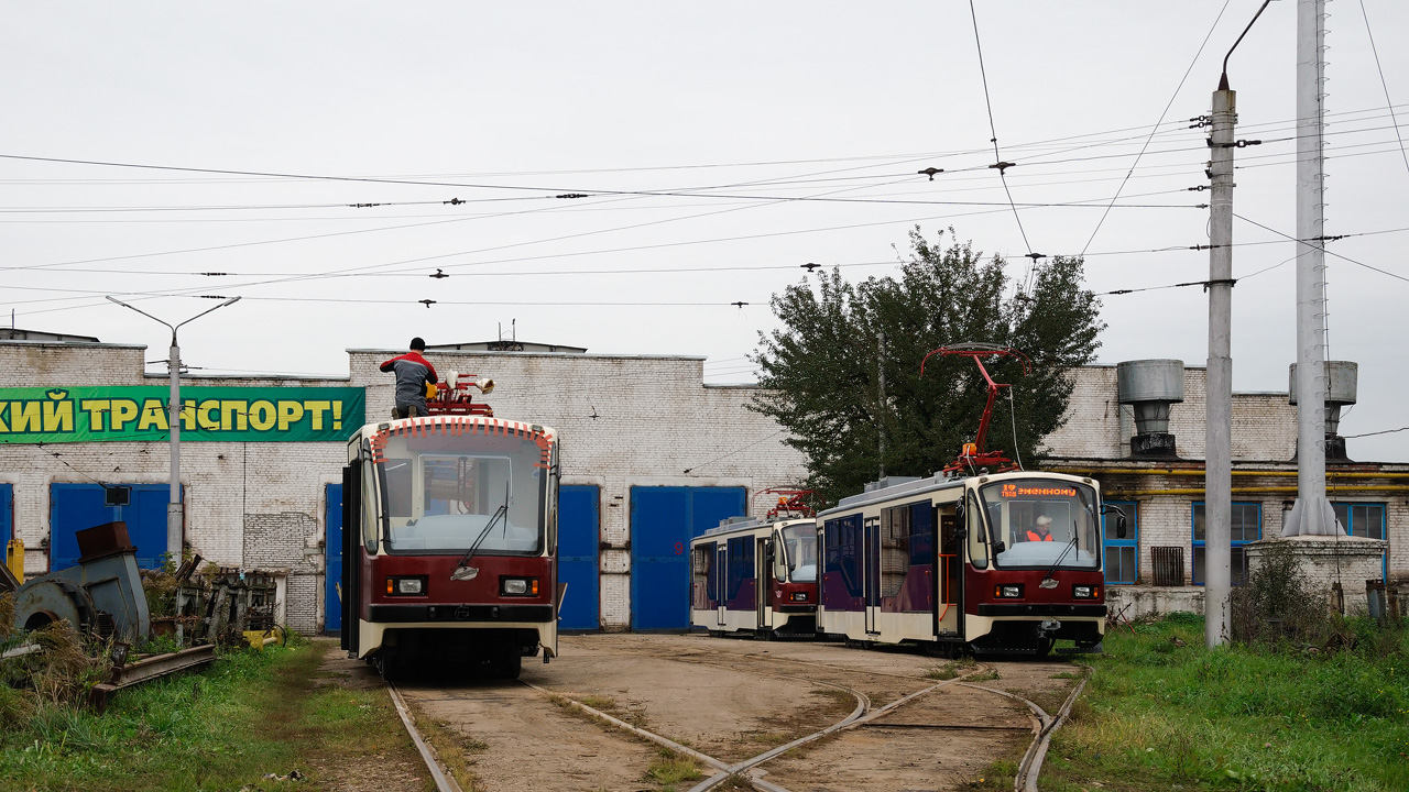 Тула, 71-407 № 4; Тула, 71-407 № 3; Тула — Новые вагоны