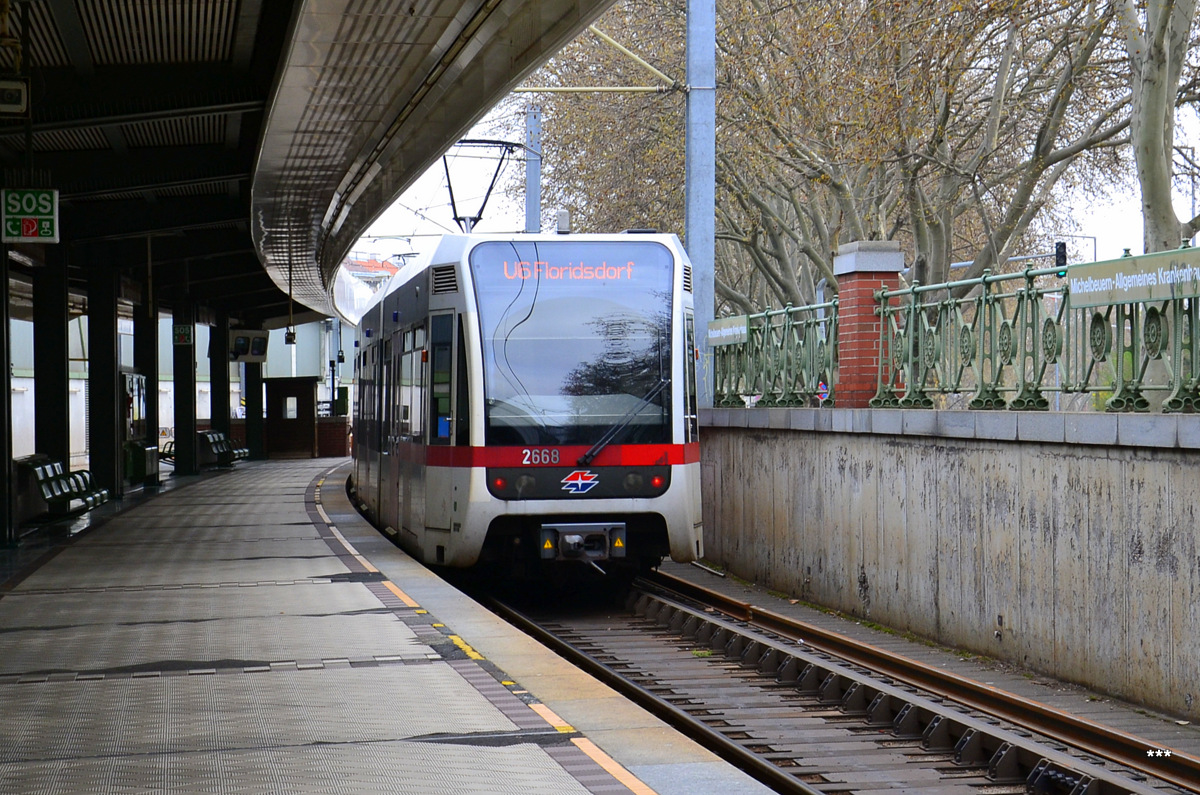 Виена, Bombardier Type T № 2668; Виена — U-Bahn — линия U6; Виена — Штадтбан