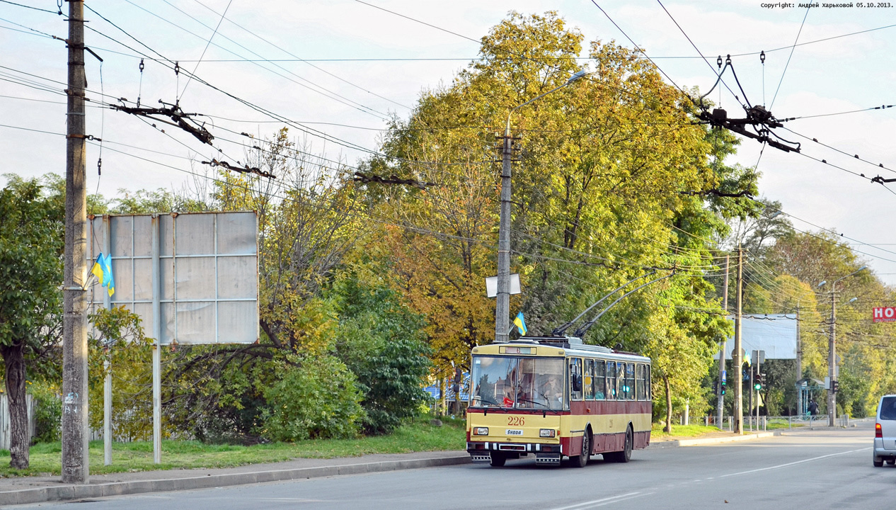 Чернивци, Škoda 14Tr02 № 226