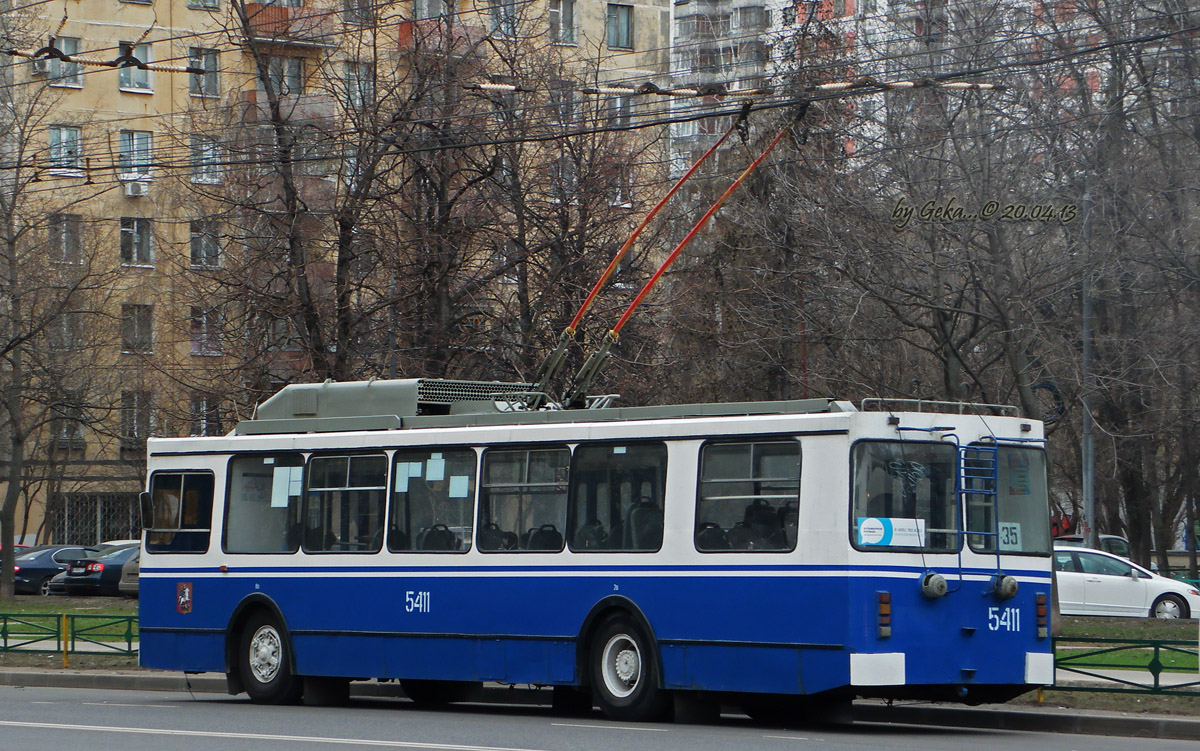 Moscow, ZiU-682GM1 (with double first door) # 5411