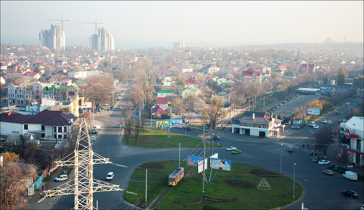 Адэса — Трамвайные линии: Вокзал → Люстдорф → Рыбный порт; Адэса — Электротранспорт Одессы с высоты